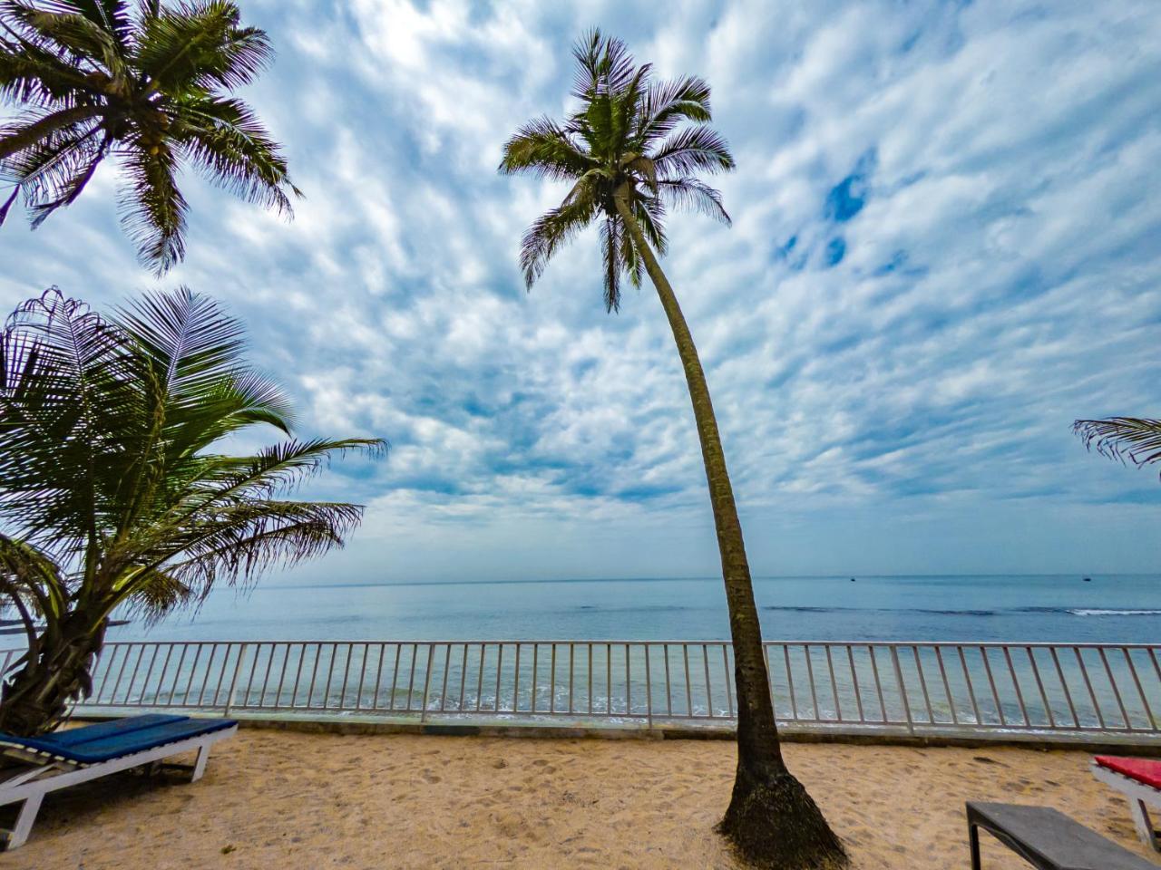 Vista Praia Beach Resort Анжуна Екстер'єр фото
