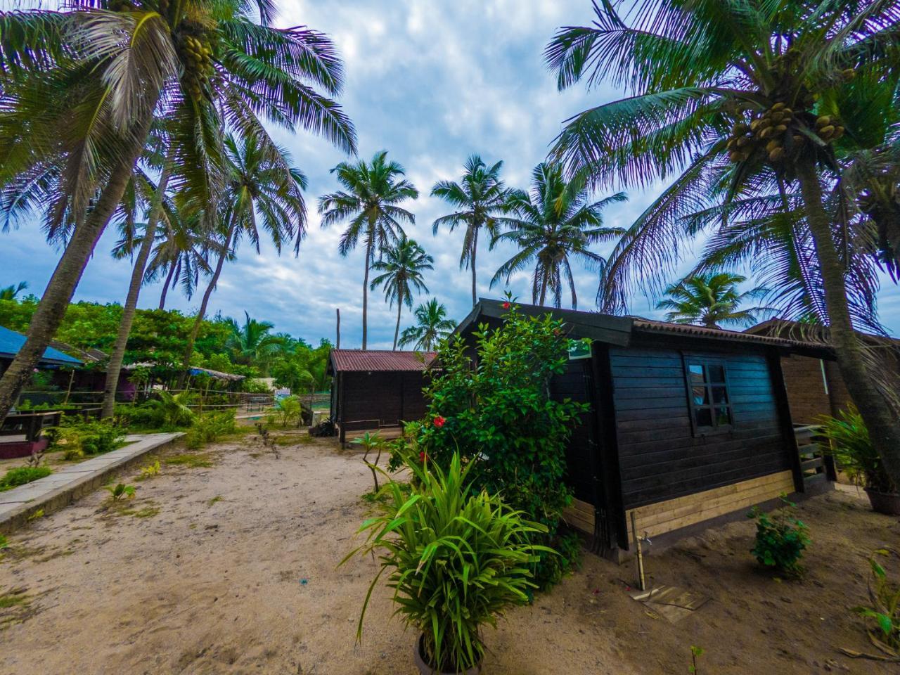Vista Praia Beach Resort Анжуна Екстер'єр фото