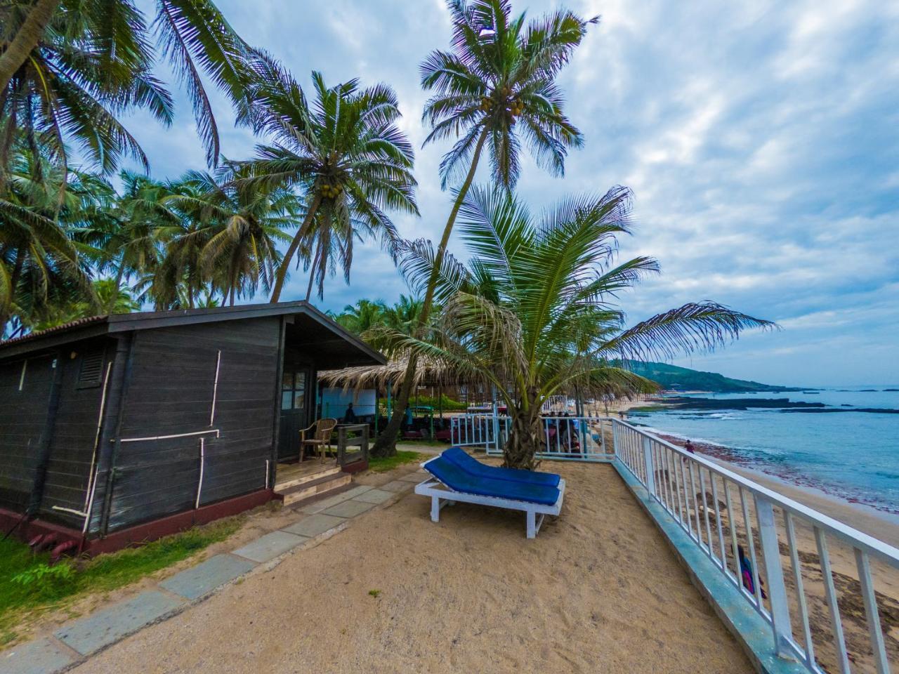 Vista Praia Beach Resort Анжуна Екстер'єр фото