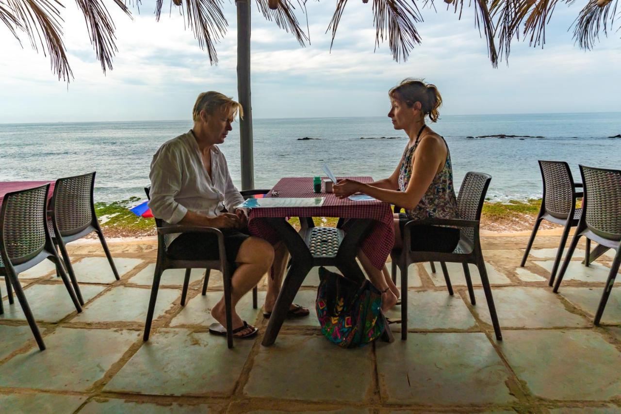 Vista Praia Beach Resort Анжуна Екстер'єр фото