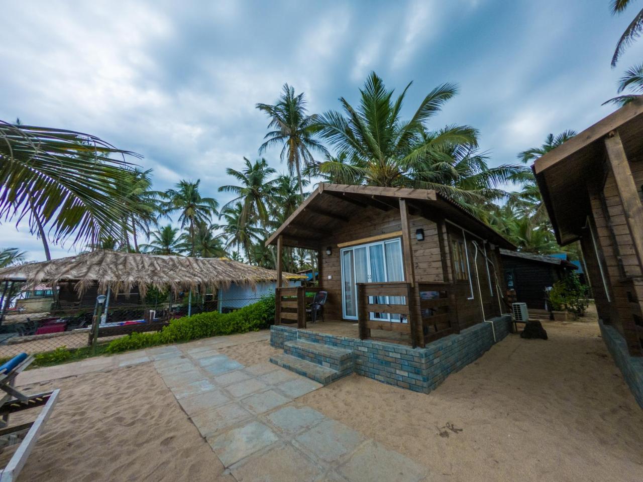 Vista Praia Beach Resort Анжуна Екстер'єр фото